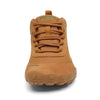 Botas ergonómicas con puntera ancha Saguaro Will I Lite café, espacio extra para los dedos que favorece el crecimiento sano.