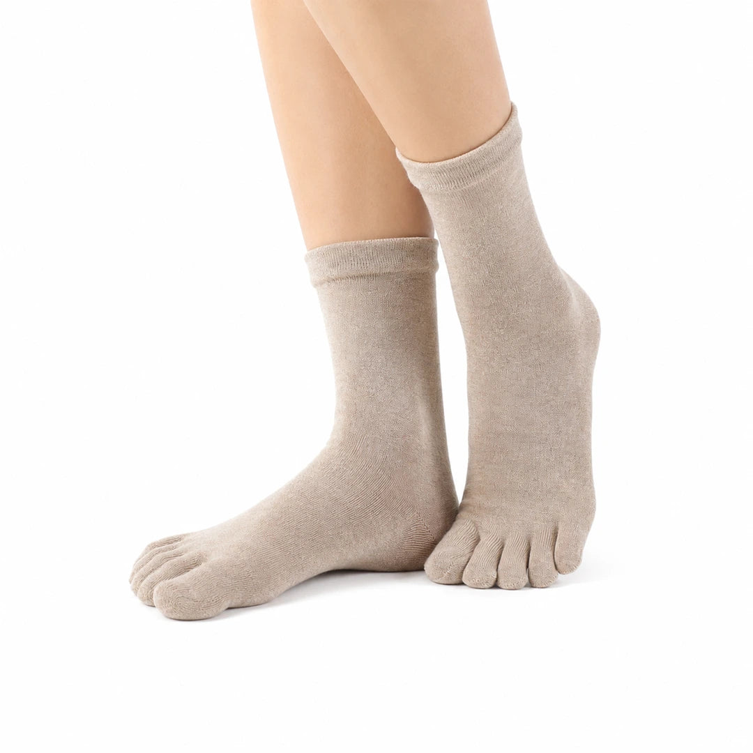 files/calcetines-yoga-dedos-largos-beige-saguaro.webp