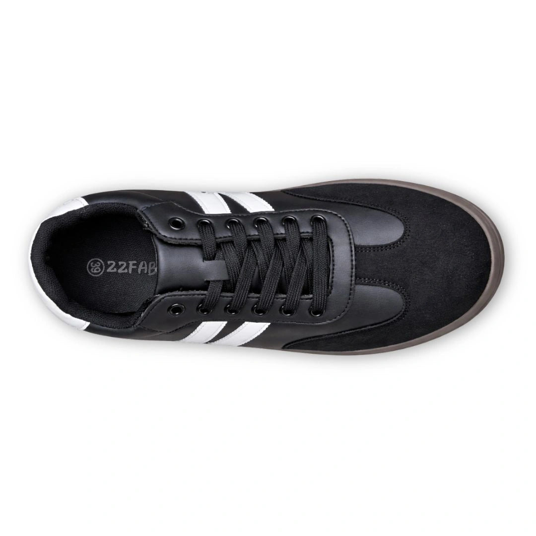 Vista superior de calzado barefoot resaltando el espacio natural para los dedos.