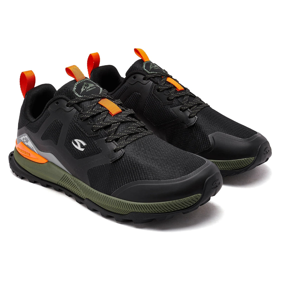 Par de zapatillas Hobibear Aurora negra vista diagonal.