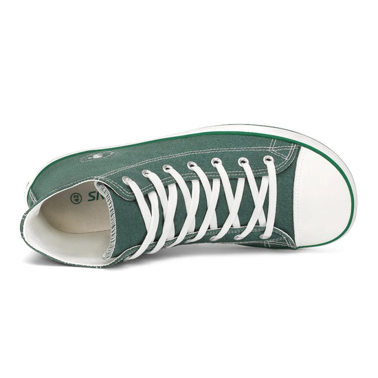 Vista superior de zapatilla barefoot mujer verde mostrando amplio espacio para los dedos.