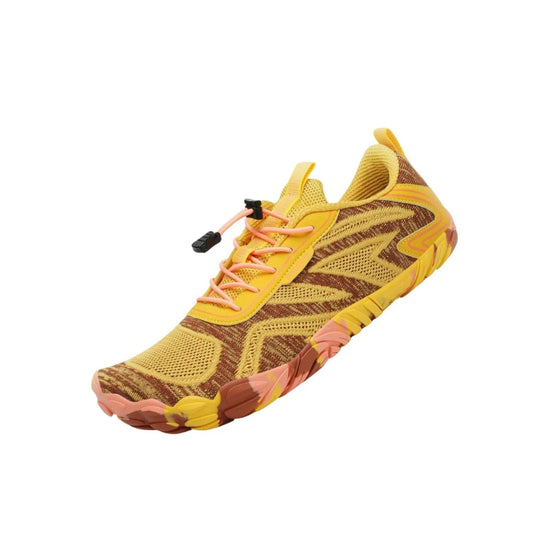Zapato minimalista hombre Saguaro Active II amarillo con suela técnica de camuflaje.