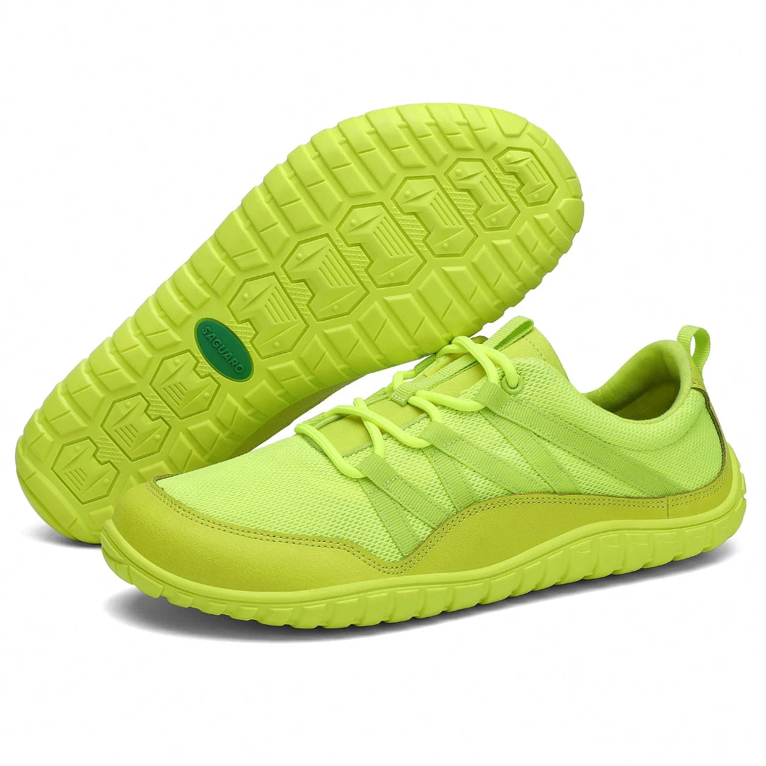 Suela verde flexible con gran agarre, ideal para el desarrollo natural del pie.