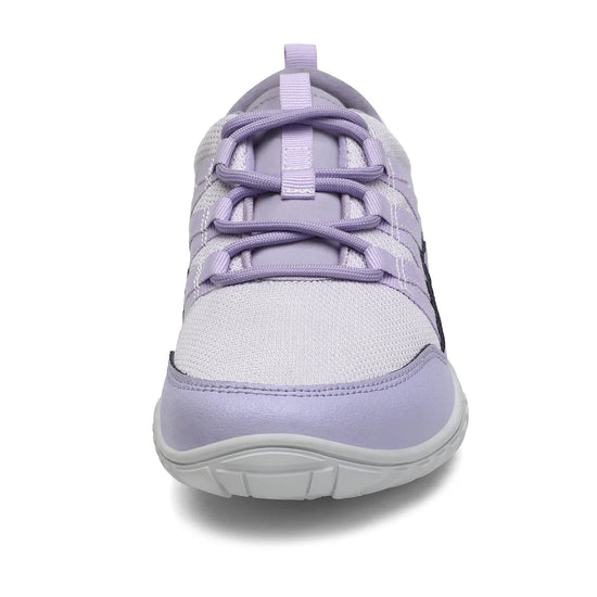 Vista frontal del calzado barefoot mujer resaltando el espacio anatómico para los dedos.