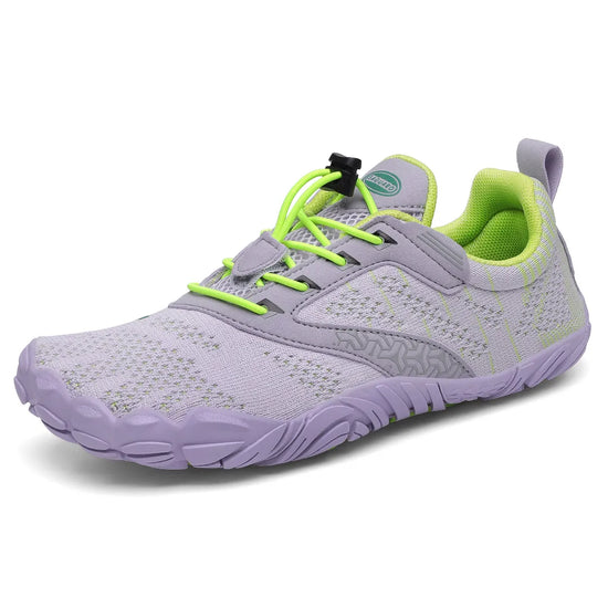 Zapatilla barefoot infantil Saguaro púrpura con cordones verdes para niños activos.