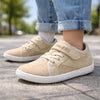 Zapato casual color beige con diseño barefoot para un desarrollo podal sano.