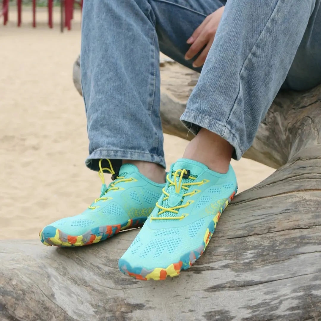 Zapatillas Smart II turquesa en uso real mostrando comodidad.