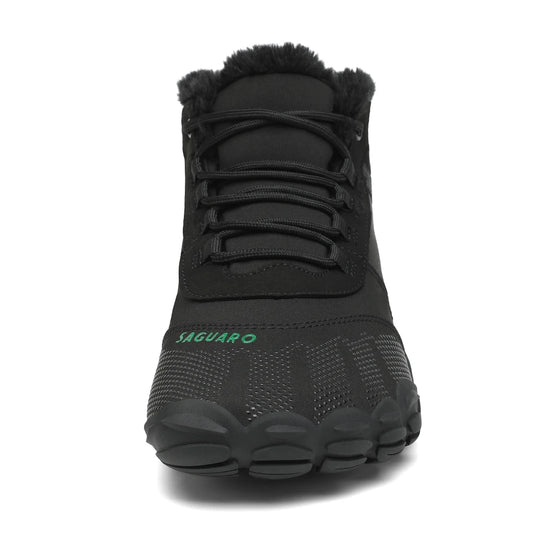 Bota Saguaro Will I negra vista frontal destacando puntera ancha barefoot.