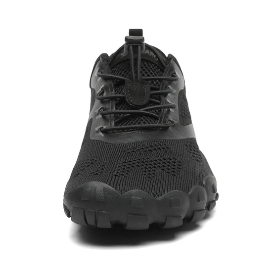 Smart I negras vista frontal destacando puntera ancha natural.