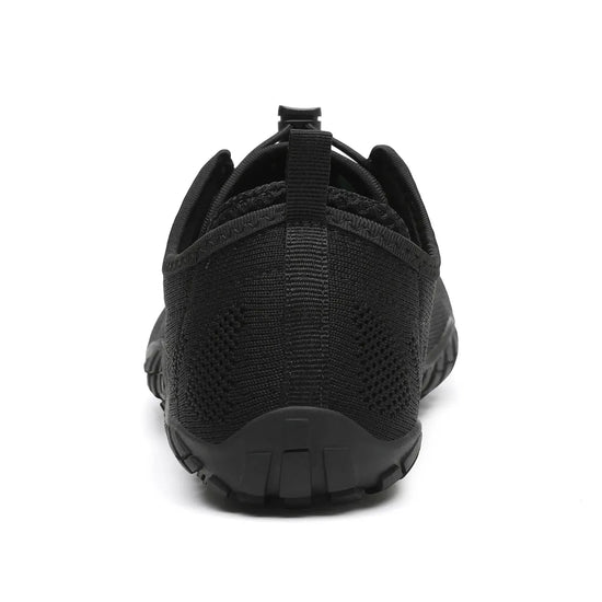 Zapatillas Smart I negras vista trasera mostrando talón firme.