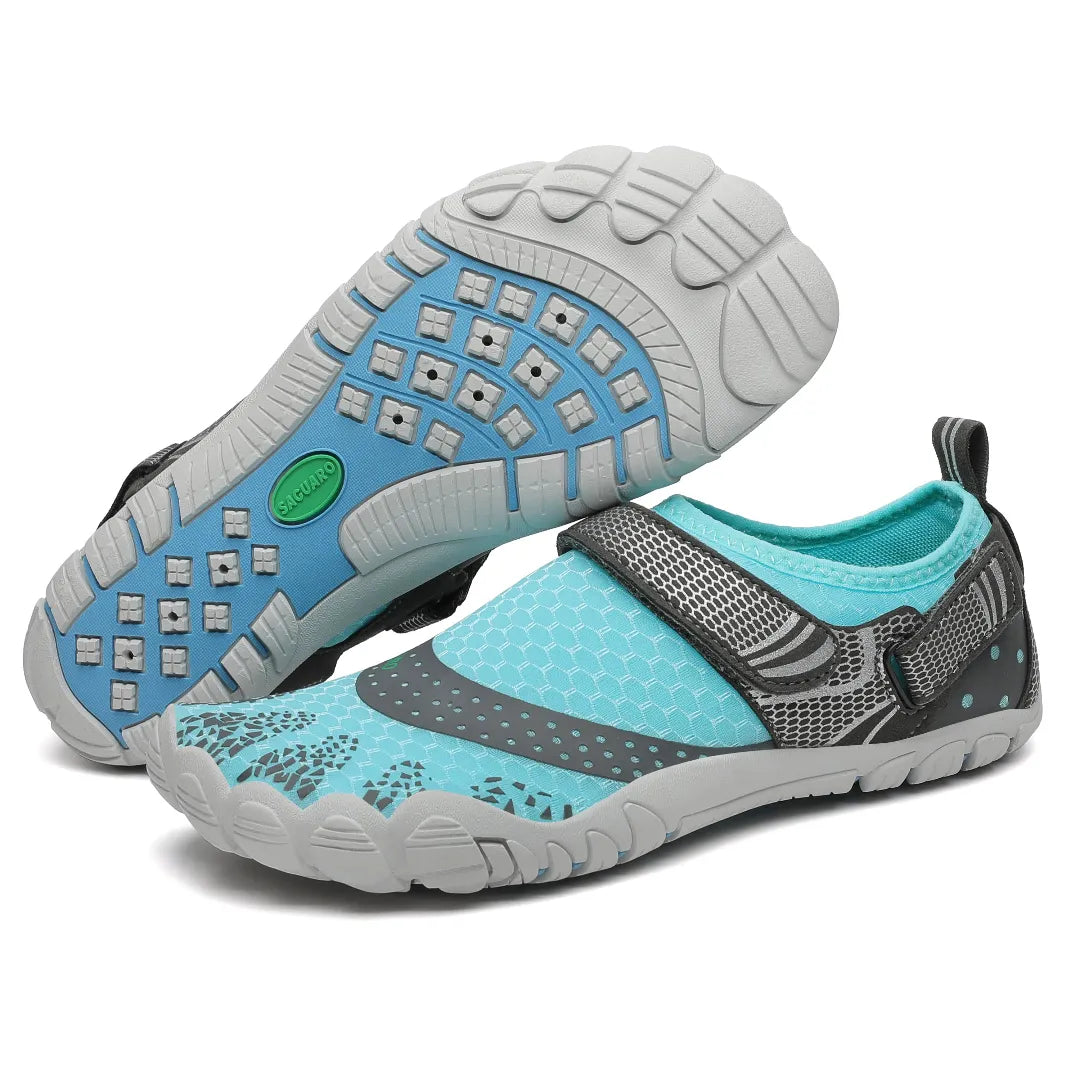 Suela de goma con drenaje y agarre para rocas y superficies húmedas.