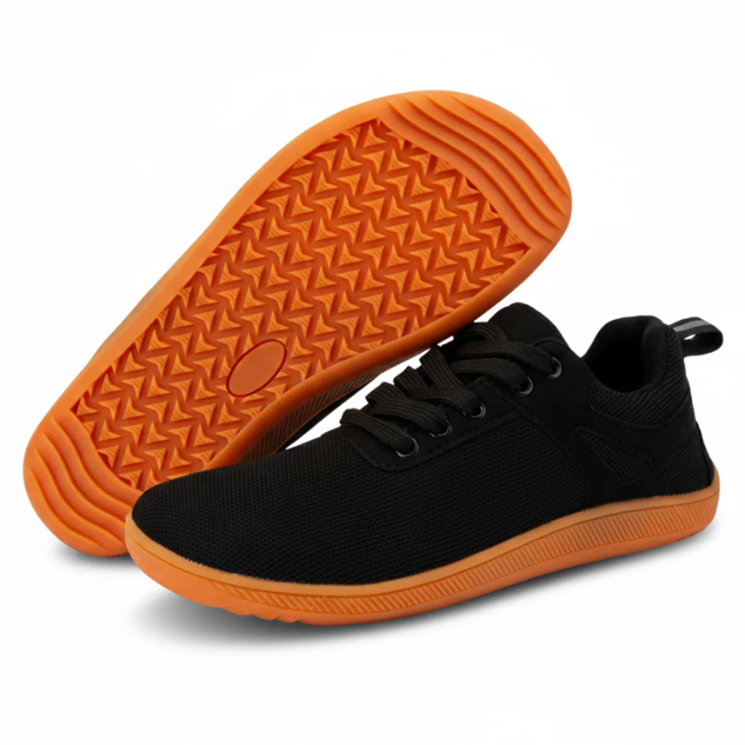 Suela de caucho flexible con patrón de agarre de zapatilla minimalista.