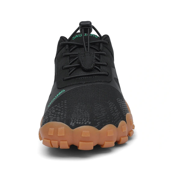 Zapatillas Saguaro Vitality III caqui vista frontal mostrando puntera ancha barefoot.