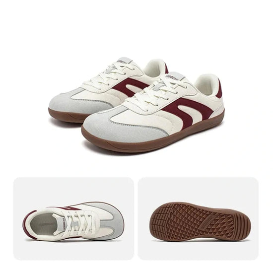 Detalle de zapatillas anchas de transición con puntera de gamuza y horma anatómica.