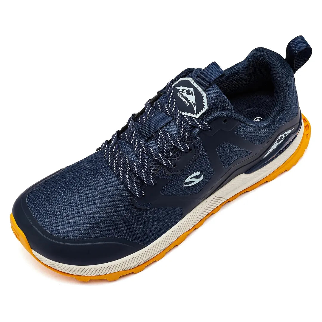 Zapatillas anchas unisex con malla transpirable y horma anatómica que permite expandir los dedos.