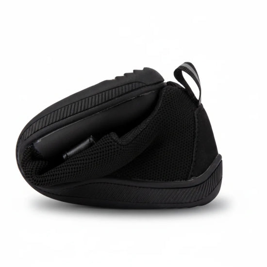 Zapatillas colegiales ultra flexibles diseñadas para la salud podal de los niños.