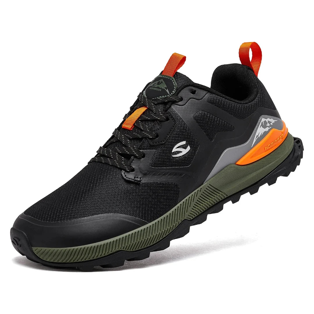 Zapatillas de transición barefoot Hobibear Aurora en negro y naranja con diseño técnico ergonómico.