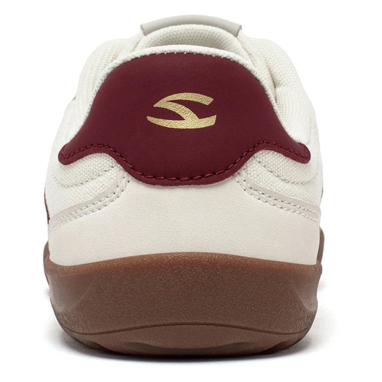 Detalle del talón en zapato minimalista que asegura una pisada estable y alineación natural.