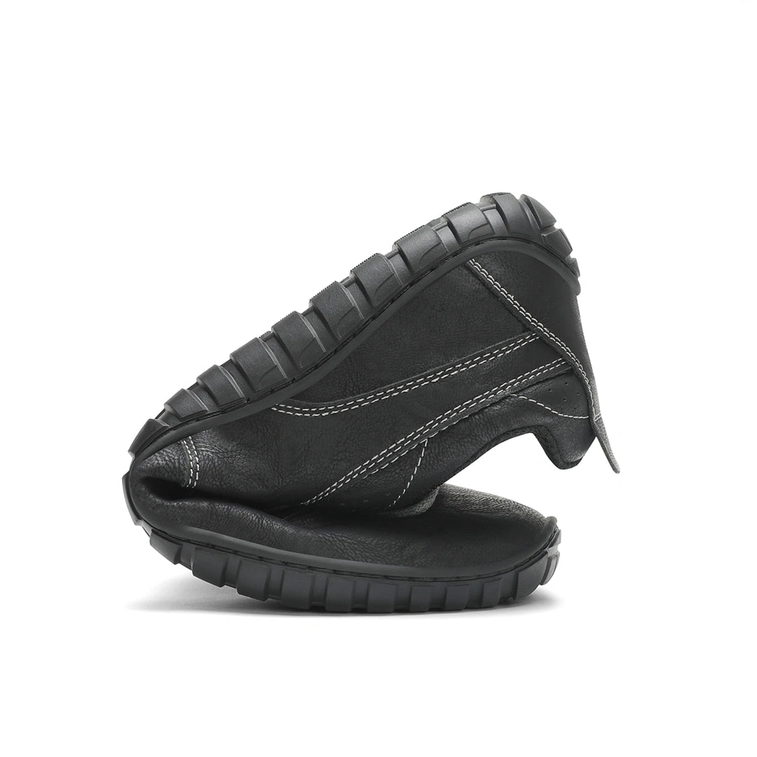 Zapatos minimalistas de vestir negros Saguaro Noble IV con suela flexible, calzado ergonómico elegante para oficina en Santiago.
